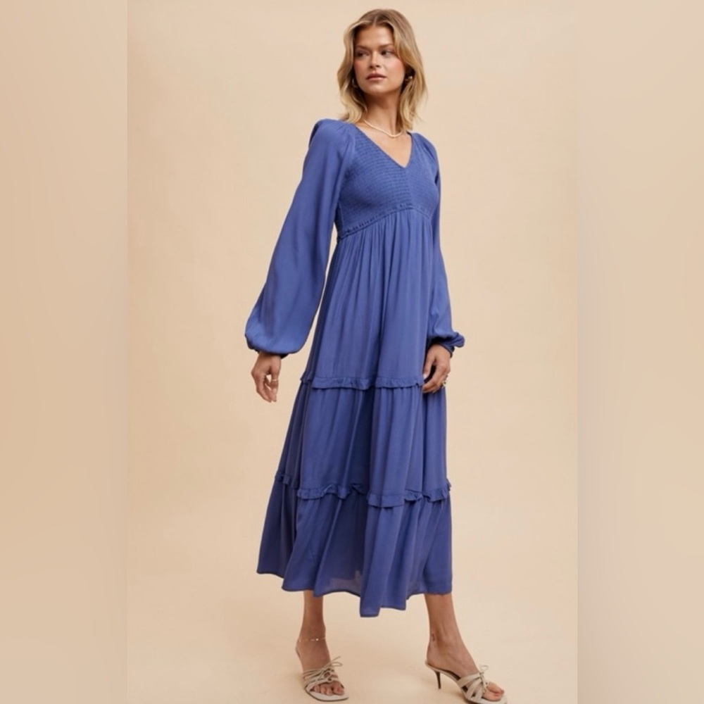 NWT In Bloom Gorgeous blue long sleeve tiered maxi dress size s